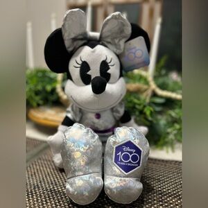 Minnie Mouse Disney 100 Year of Wonder